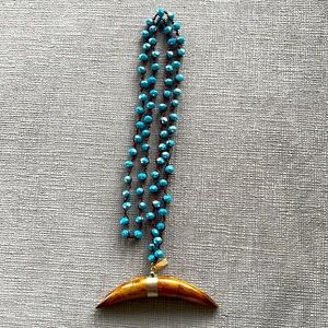 SCStyle Beaded Necklace. Beautiful wooden pendant and iridescent beads